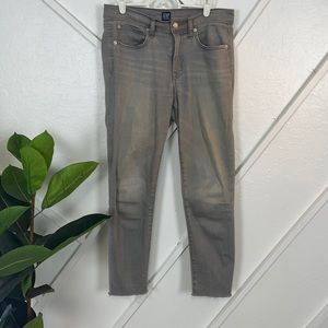 Gap distressed Ankle True Skinny Size 6 Jeans